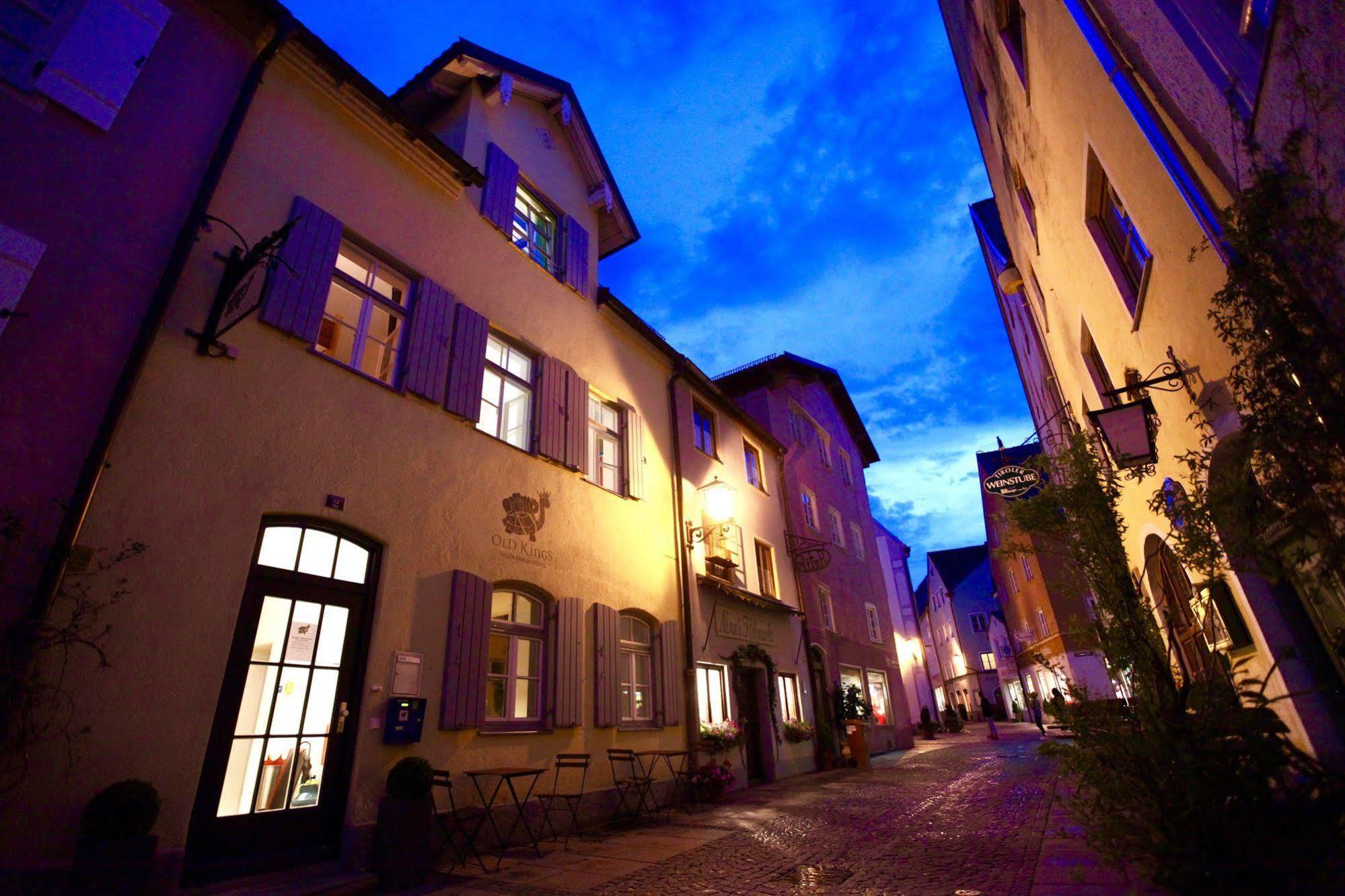 Old Kings Design Hostel Fussen Exterior photo